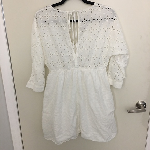✨3/$30✨Zara Embroidered Mini Dress with Pockets! - Picture 4 of 6